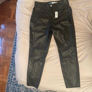Old Navy High Rise OG Straight Leather Pants. Size 8.